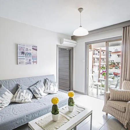 So3 Apartment *