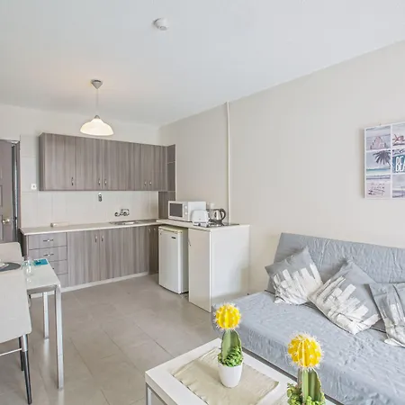 So3 Apartment *