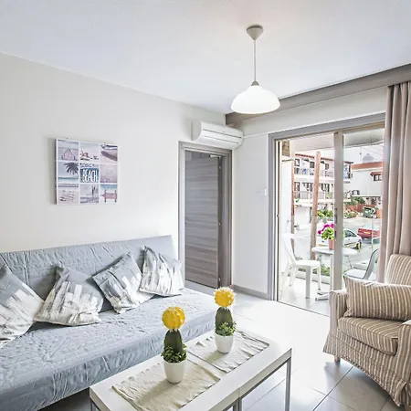 So3 Apartment